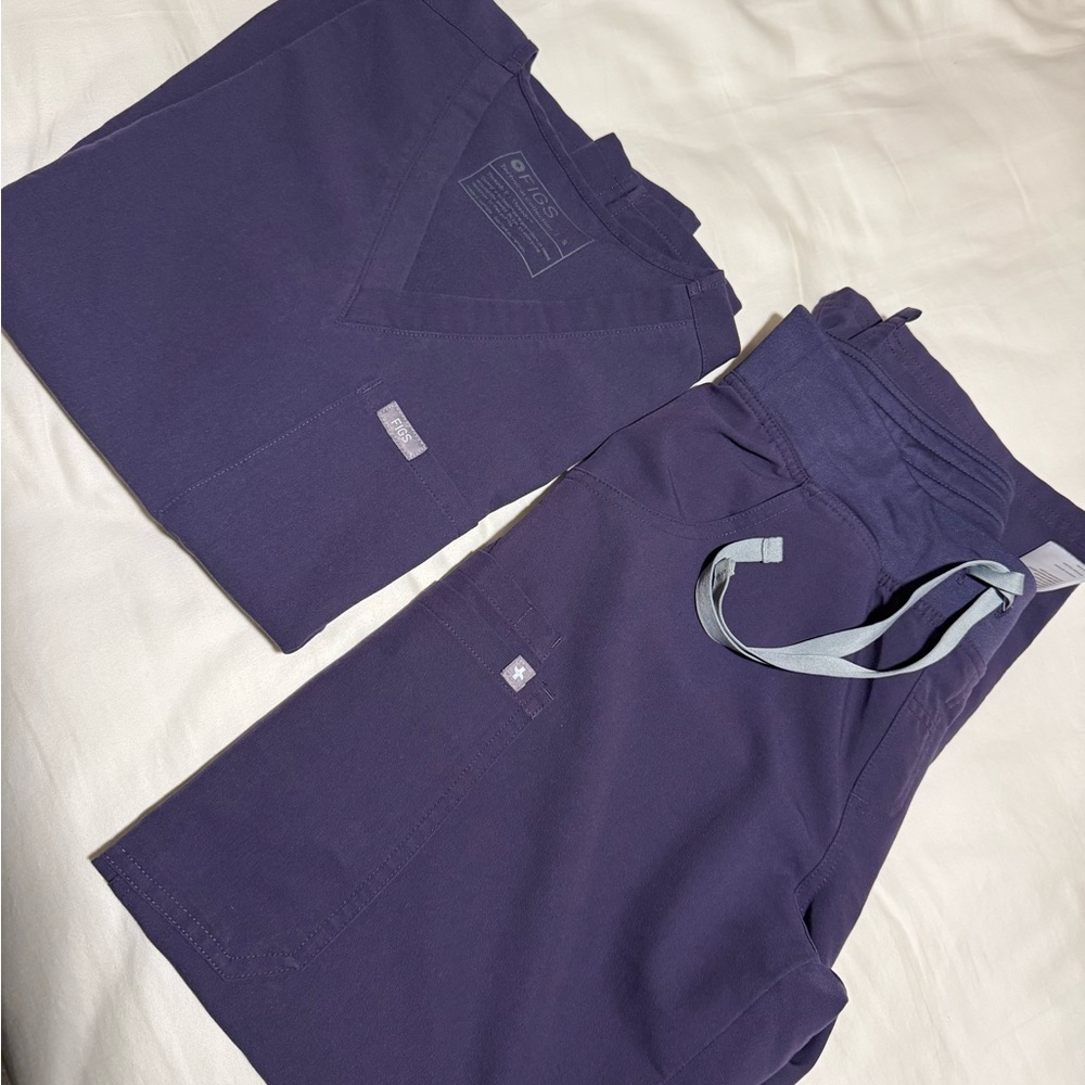 Figs Deep Purple Scrub Top